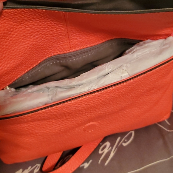 Vince camuto crossbody - Picture 4 of 4